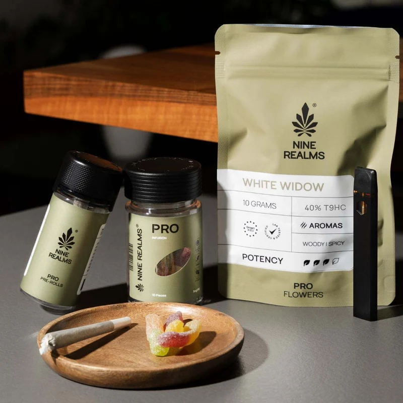 PRO Bundle - Pre-Rolls, Diffuser & Gummies